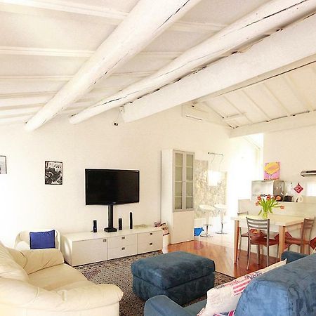 Bianco Apartment Верона Экстерьер фото